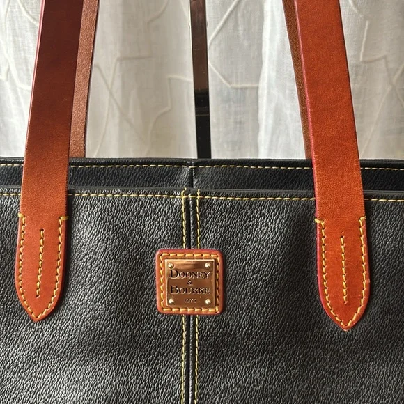 ⭐️FINAL PRICE ⭐️Dooney & Bourke Large Eva Shopper & Slim Wristlet - Picture 3 of 14